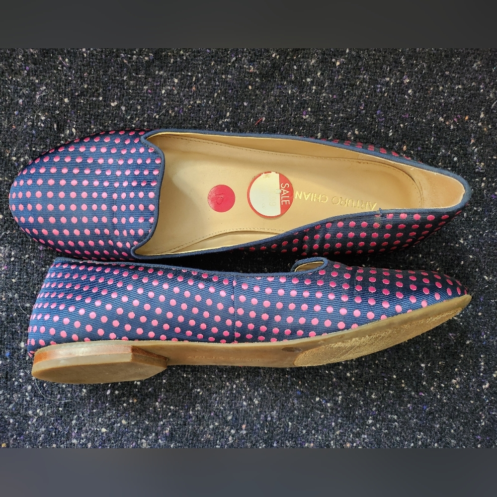 Arturo Chiang Navy Blue And Pink Polka Dot Size 10 Flats